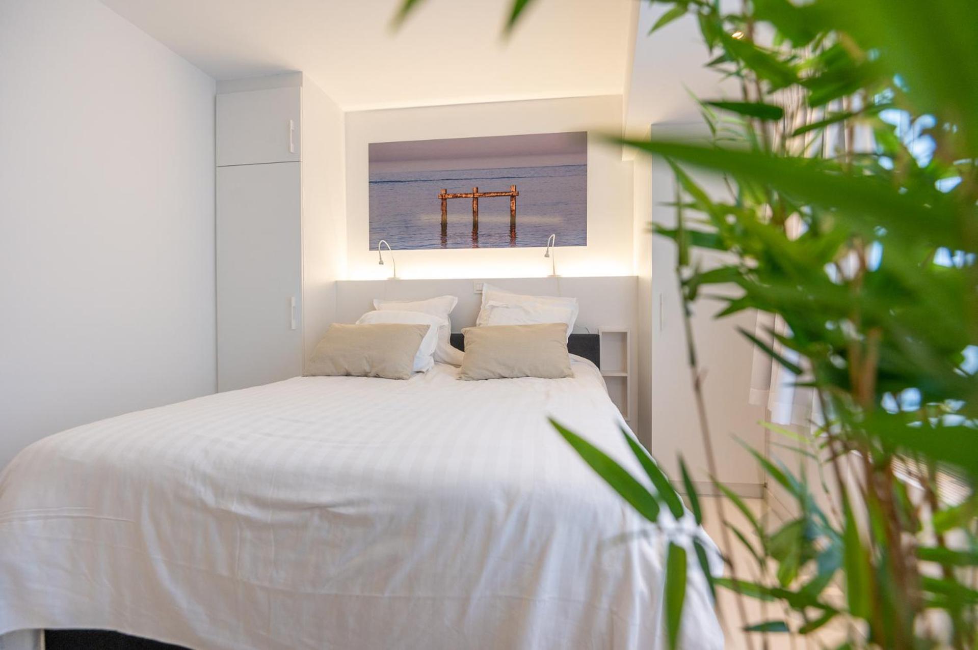 Eliza - Luxurious Apartment With Stunning Sea Views أوستيند المظهر الخارجي الصورة
