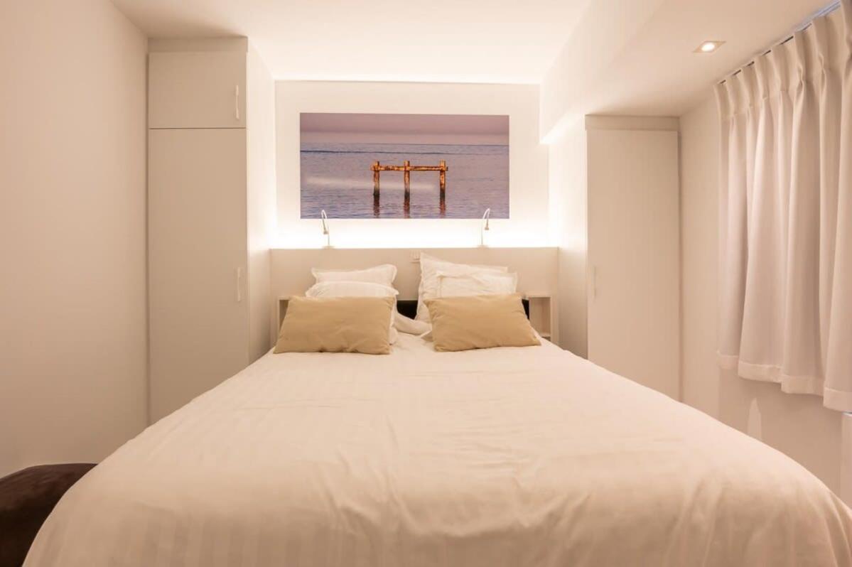 Eliza - Luxurious Apartment With Stunning Sea Views أوستيند المظهر الخارجي الصورة